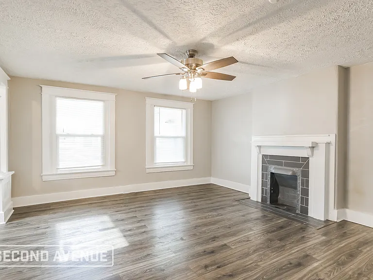 2229 Osage Ave — Photo 3