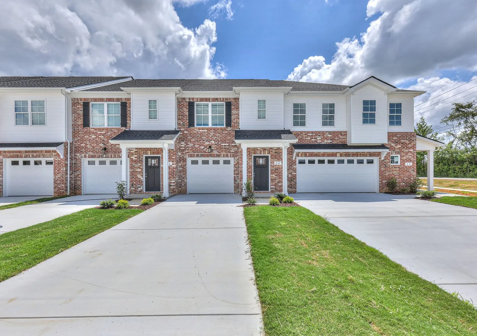 Brand New Luxury 3/2.5 Townhome - Move In Specials — Photo 1