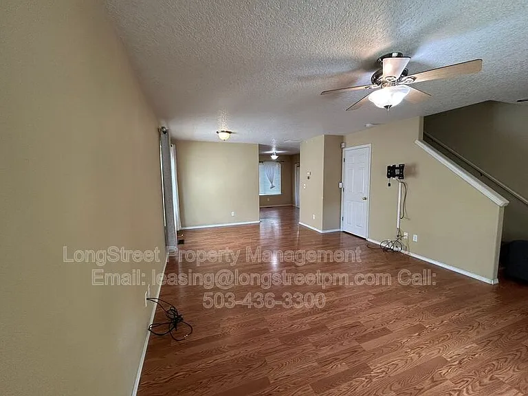 2958 NE 13th Dr — Photo 7