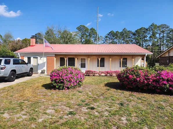 102 Pineview St, Hinesville, GA 31313