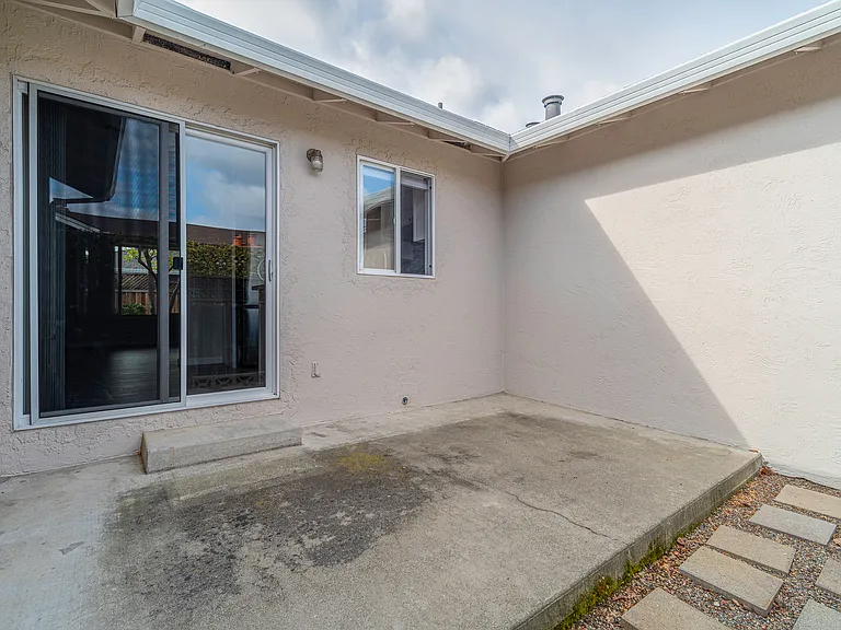 661 Harvard Ave — Photo 18