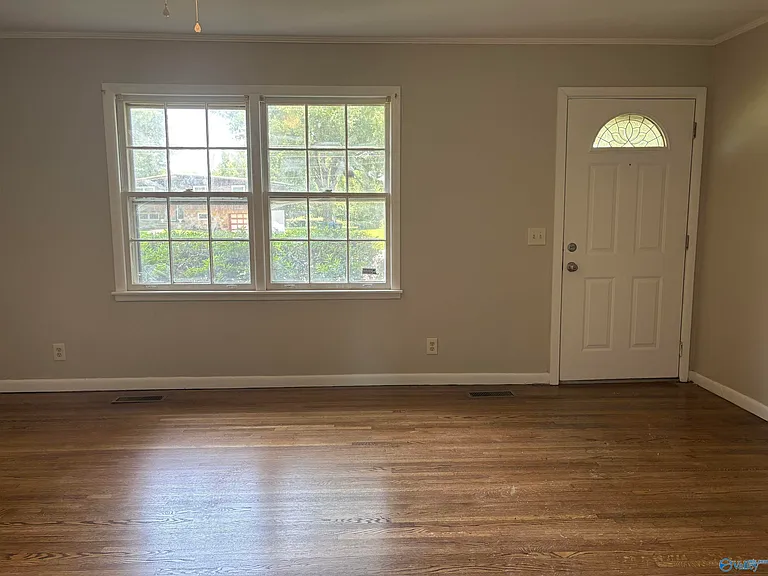 2204 Pisgah Cir NW — Photo 2