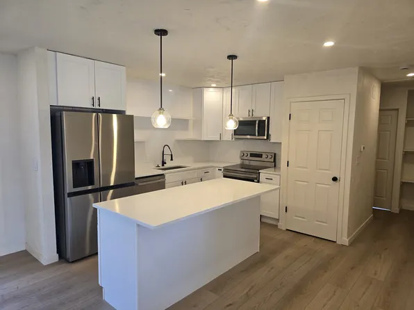 1600 S Patton Ct, Denver, CO 80219