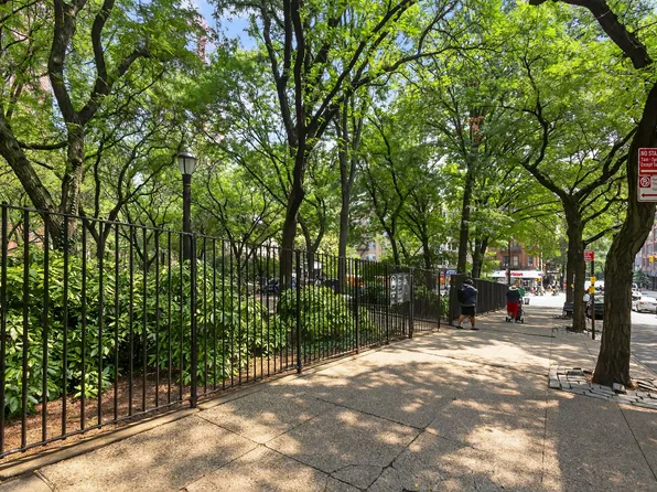 246 East 90th Street image 13 of 14