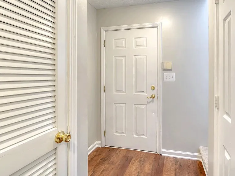 3036 Regal Park Ct — Photo 8
