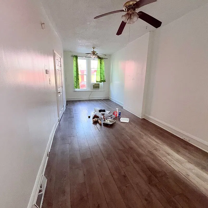 5 bed, 1.0 bath, 1490 sqft, $1,650 — Photo 3