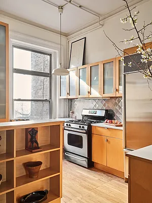 Rented by SERHANT. | media 13