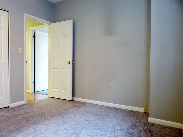 200 E West St #1 — Photo 23