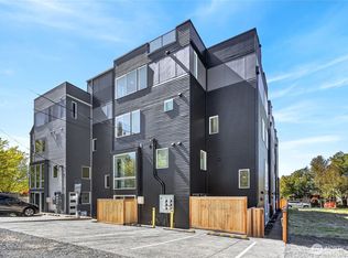 6318 41st Ave SW #4, Seattle, WA 98136