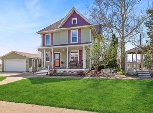 301 Walnut St, Dixon, IA 52745