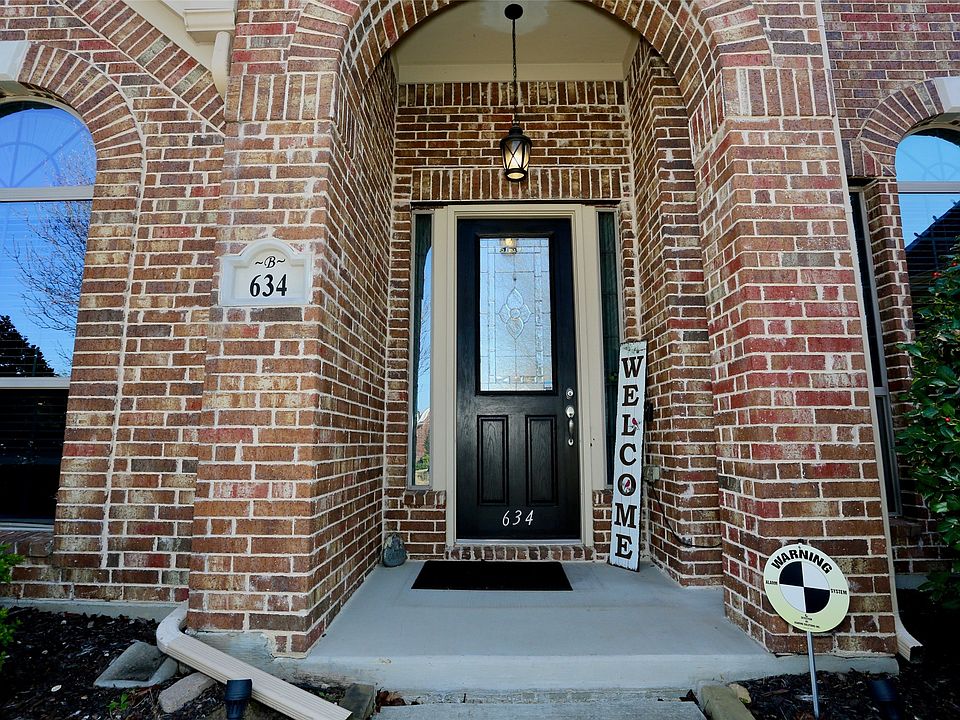1st image of 634 Allister Ct