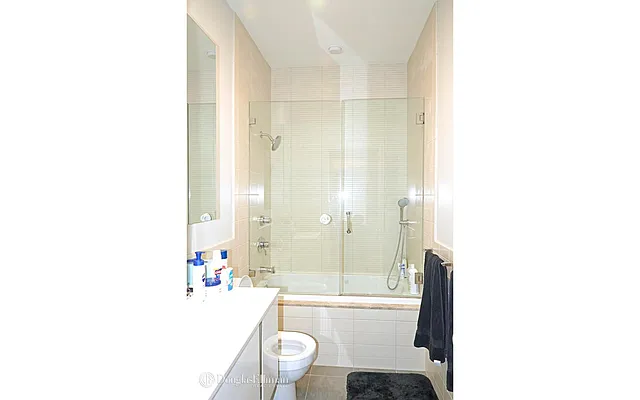 Rented by Douglas Elliman | media 36