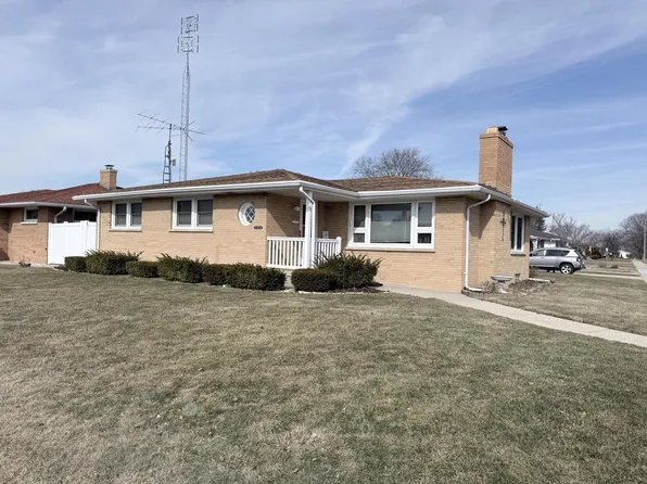 2302 24th STREET, Kenosha, WI 53140