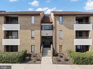 511 Florida Ave APT 202, Herndon, VA
