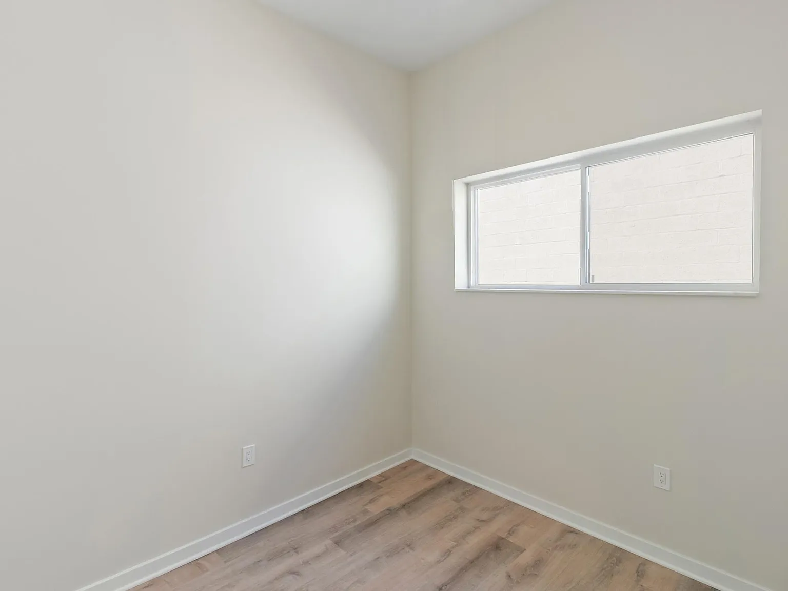 Avenue Eleven Apartments — Photo 2