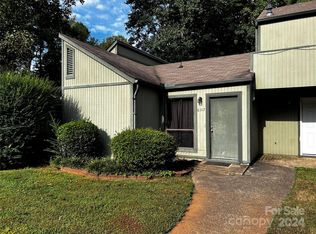 6117 Bent Tree Ct, Charlotte, NC