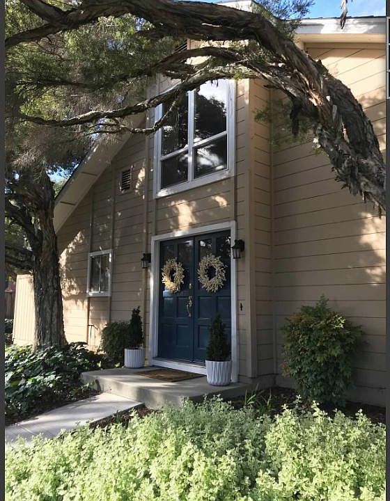 1st image of 102 Cherry Wood Ct