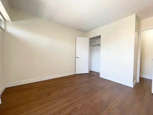 Rented by Bruma Realty LLC | media 7