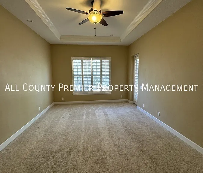 203 Spalding Way — Photo 14