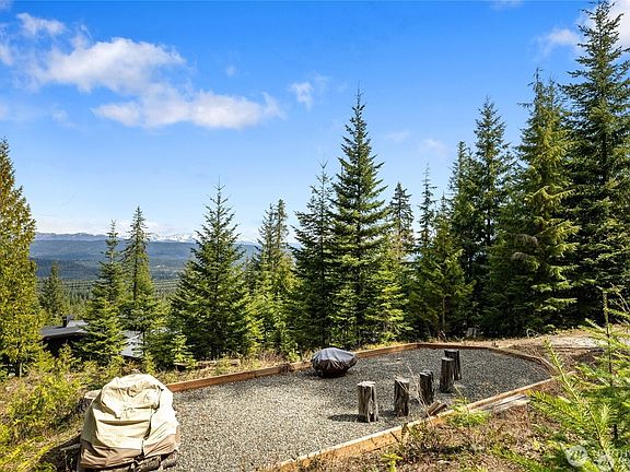 5th image of 131 Basin Creek Way