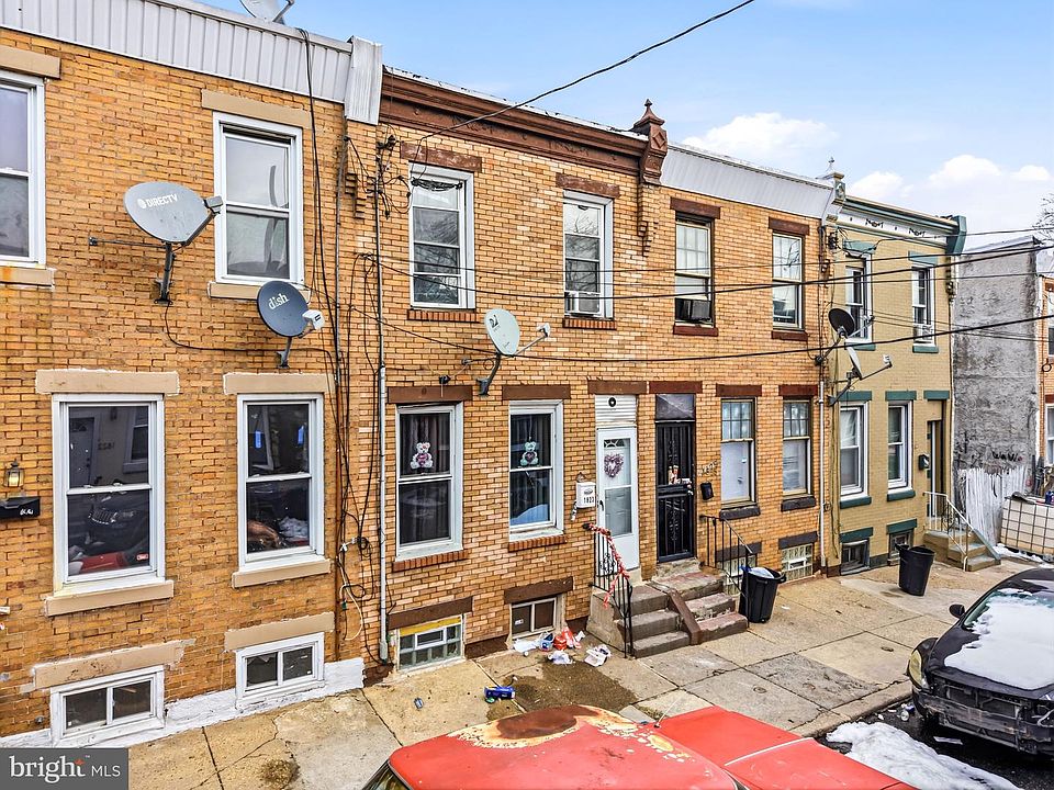1st image of 1821 E Cornwall St