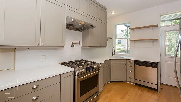 Rented by Garfield Realty  | media 11