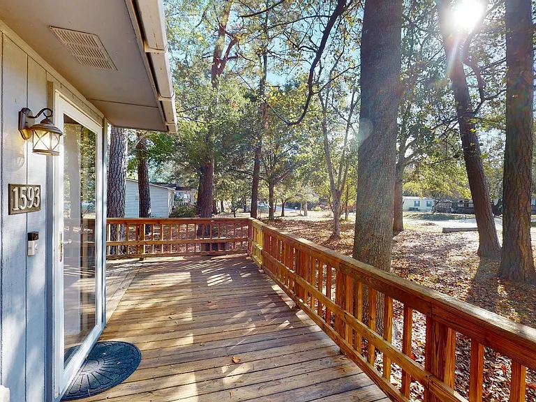 1593 W Kilbart Dr SW — Photo 3