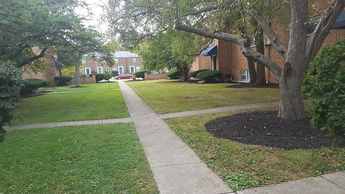 1826 N Star Ave — Photo 3