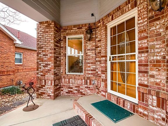 2nd image of 13575 Thorncreek Cir