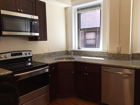 2nd image of 1463ACM Beacon St #12B