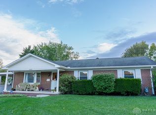 1033 Talisman Cir, Springfield, OH 45503