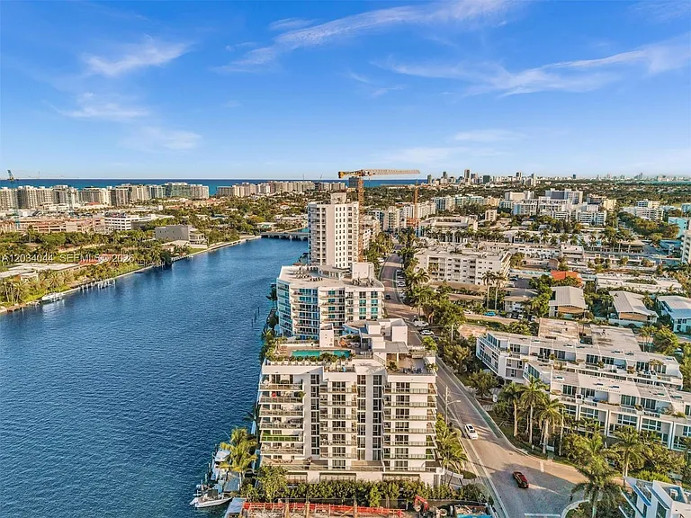 9901 E Bay Harbor Dr #803 — Photo 23