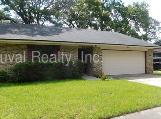 6323 Cranberry Ln E, Jacksonville, FL 32244