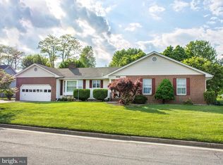 419 N Summit Ave, Woodstock, VA 22664