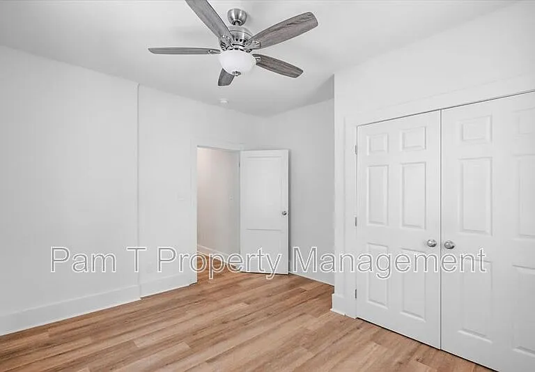 613 W 39th St #B — Photo 14