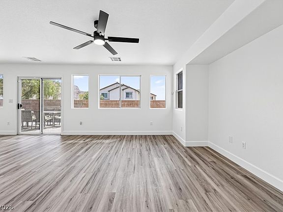 4th image of 10428 Concetta Ave