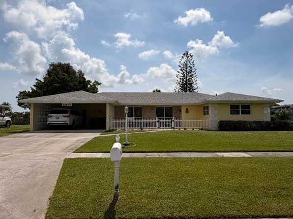 2910 SE San Jeronimo Rd, Port Saint Lucie, FL 34952