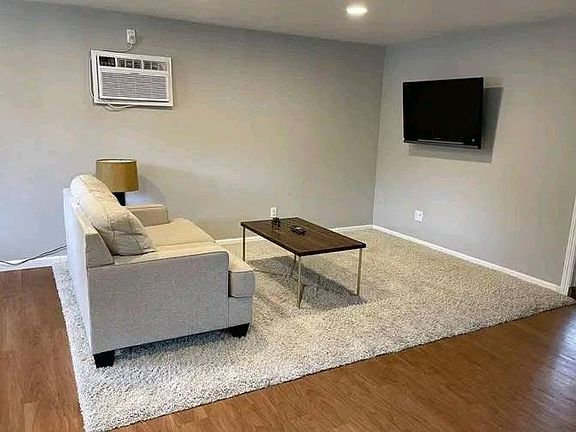 2nd image of 715 S Clover Ave #715