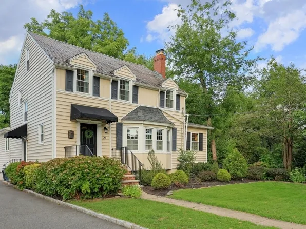 20 Rosemilt Pl, Morristown Town, NJ 07960