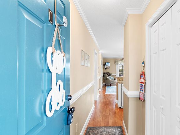 3rd image of 203 Landing Rd. #C