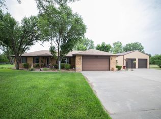 1958 E Marcye Ln, New Cambria, KS 67470
