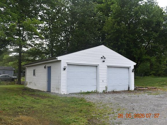 4th image of 896 Saint Rte #321