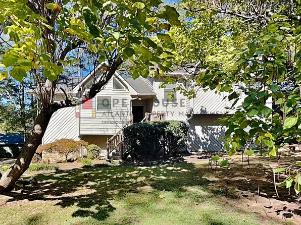 2861 Hadrian Dr, Snellville, GA 30078
