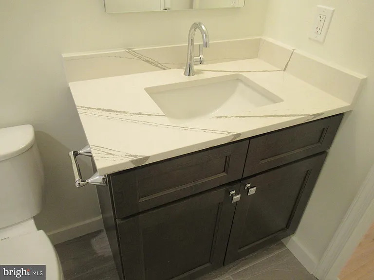 5707 Independence Cir — Photo 17