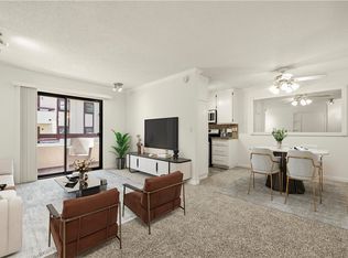 18193 Sundowner Way Unit 815, Santa Clarita, CA 91387