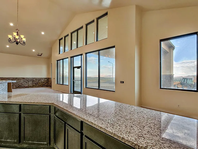 5750 US Highway 95 N — Photo 35