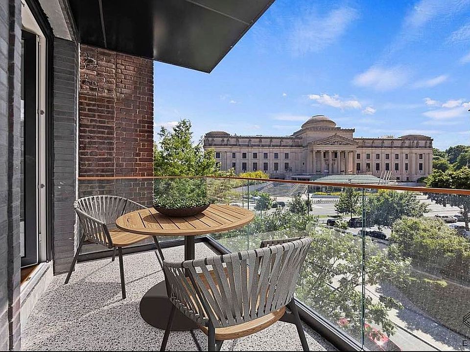 1st image of 807 Washington Ave #19