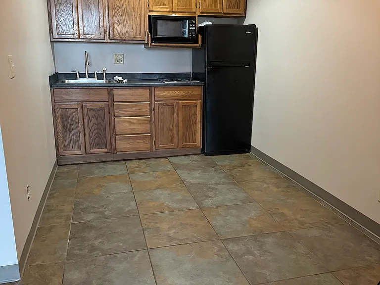1640 Holdrege St #107 — Photo 8