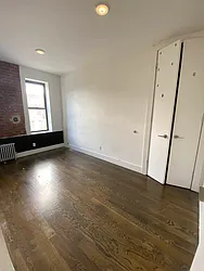 Rented by City Prime Commercial Realty 