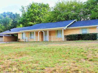 3115 Old Paris Rd, Mount Pleasant, TX 75455